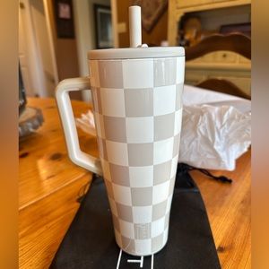 NWT Brumate Era - Checkered White & Tan